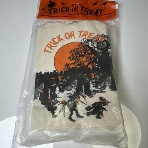 40 Vintage Halloween Paper Trick or Treat "Graveyard" Bags Topstone NOS Made USA